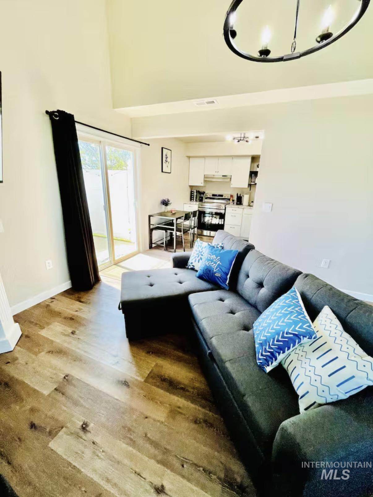 4802-4804 Maid Jessica St - Photo 1