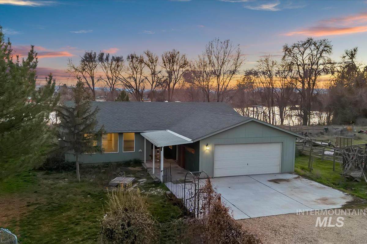 26757 Morris Pl. - Photo 1