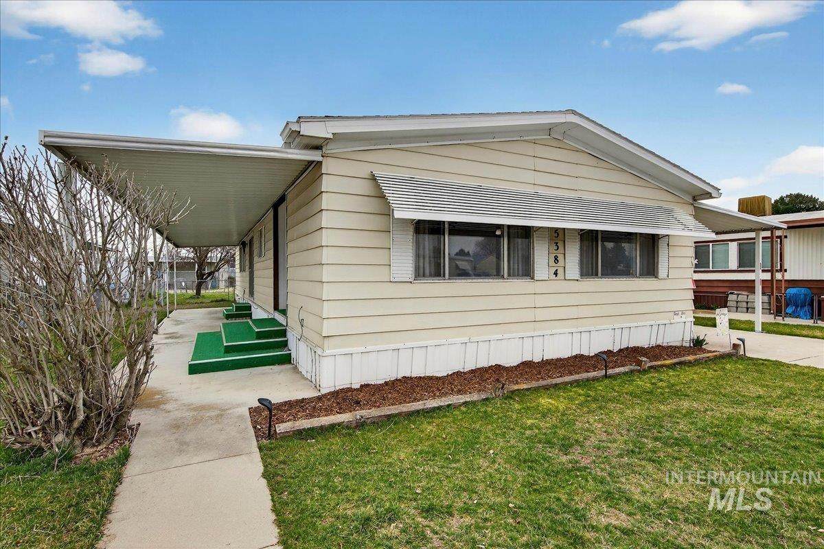 5384 N Glencrest Ln - Photo 1