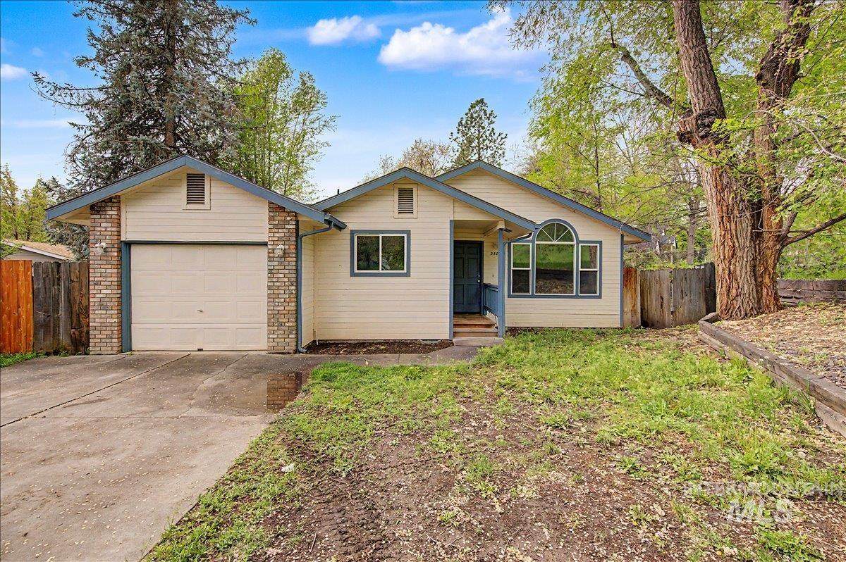 2501 Hill Rd - Photo 1