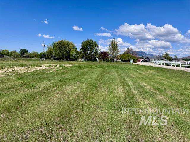 27xx Main St - Photo 1