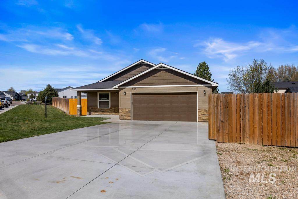 608 Brampton Drive - Photo 1