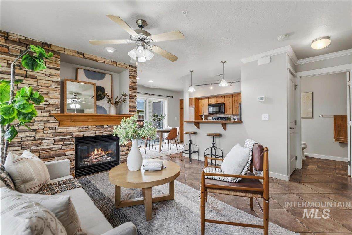 9151 Brogan Dr - Photo 1