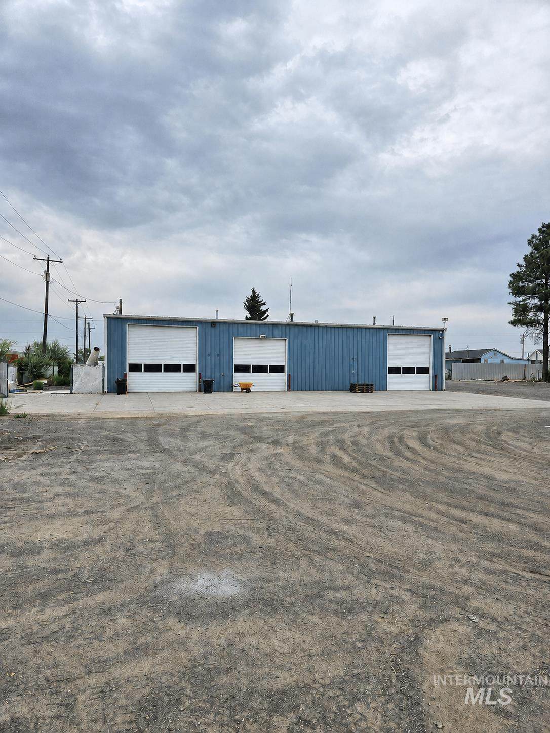 1646 Eldridge Avenue - Photo 1