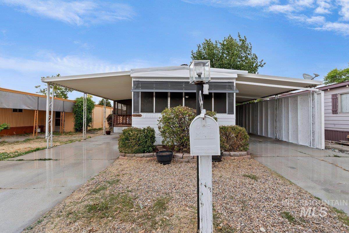 10948 Palm Drive - Photo 1