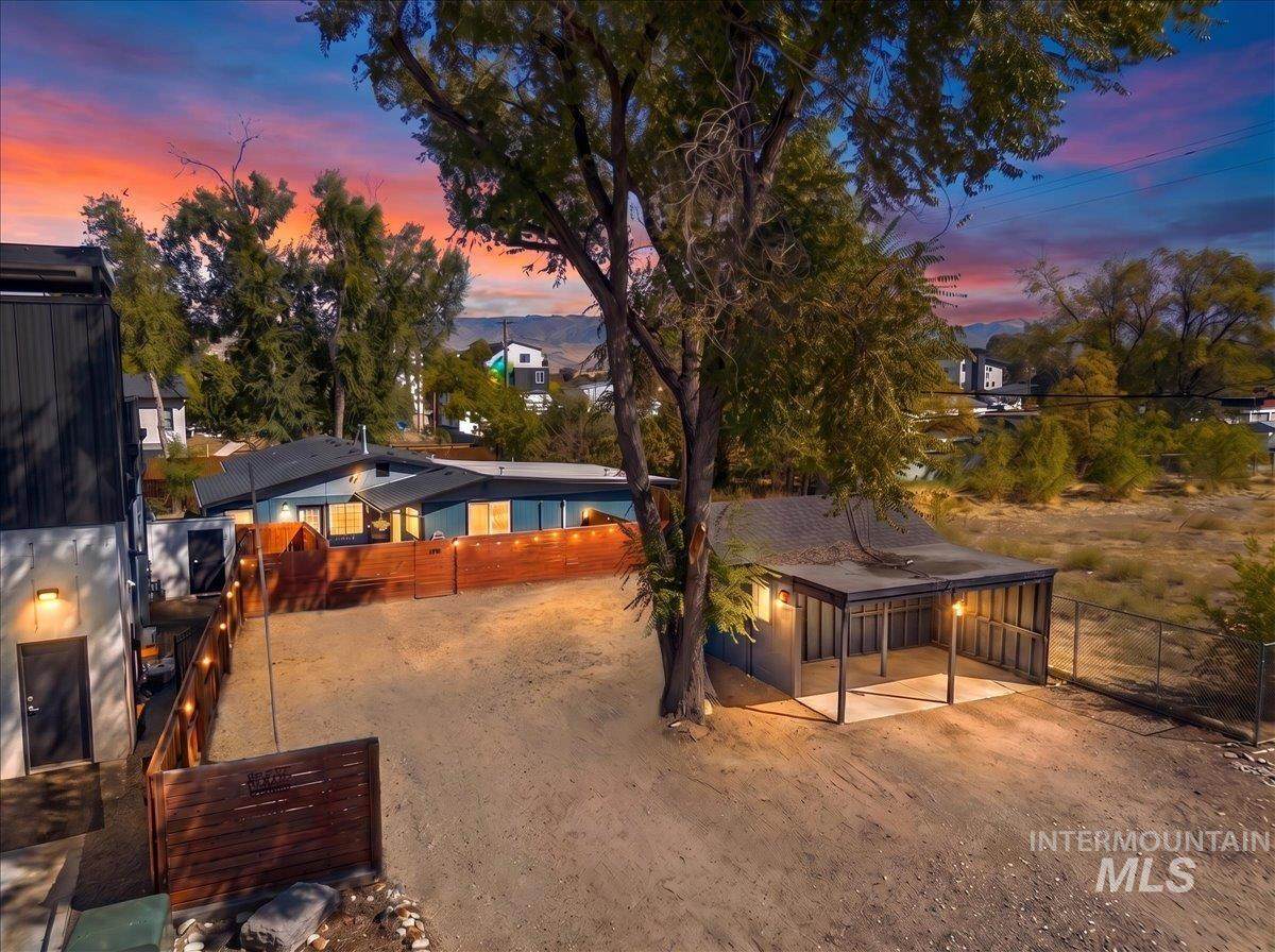 3424 N Clay St. - Photo 1