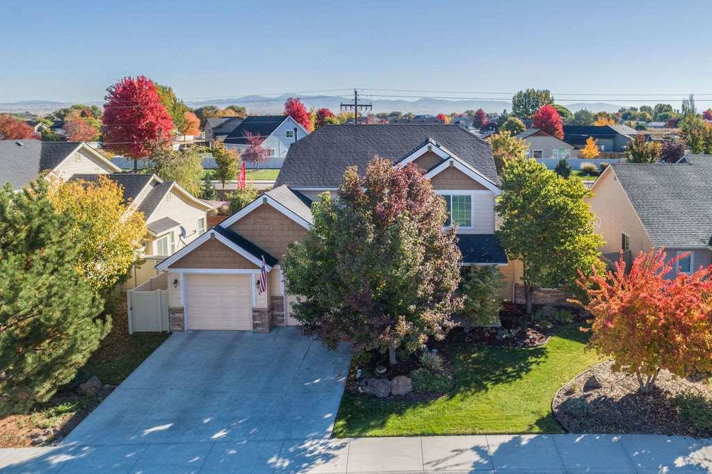 910 Cottage Cove Way - Photo 1