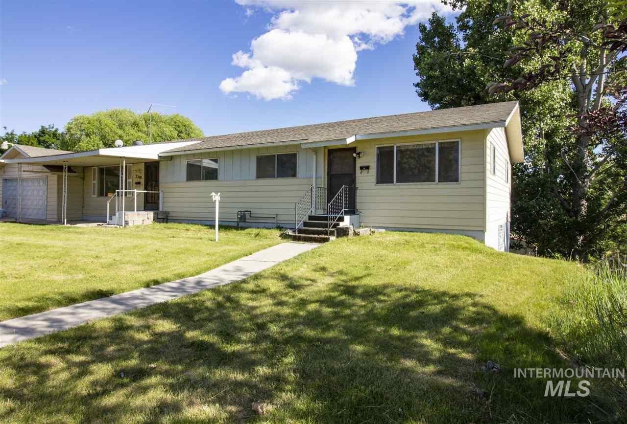 2310 Center Avenue - Photo 1
