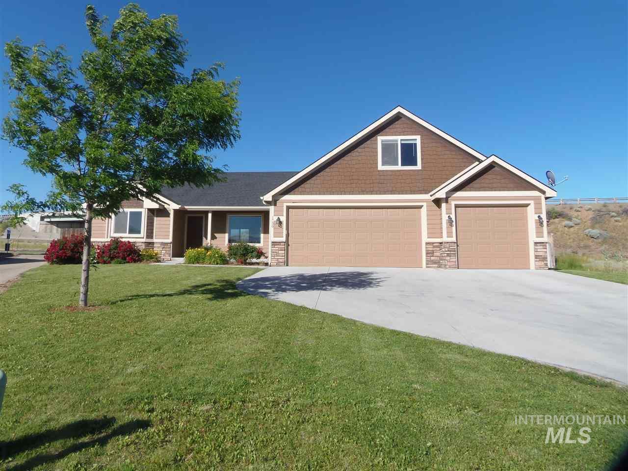 1730 Cinder Loop - Photo 1