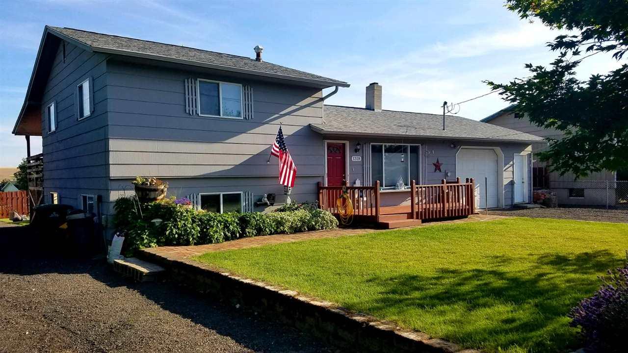 1318 Hemlock Avenue - Photo 1