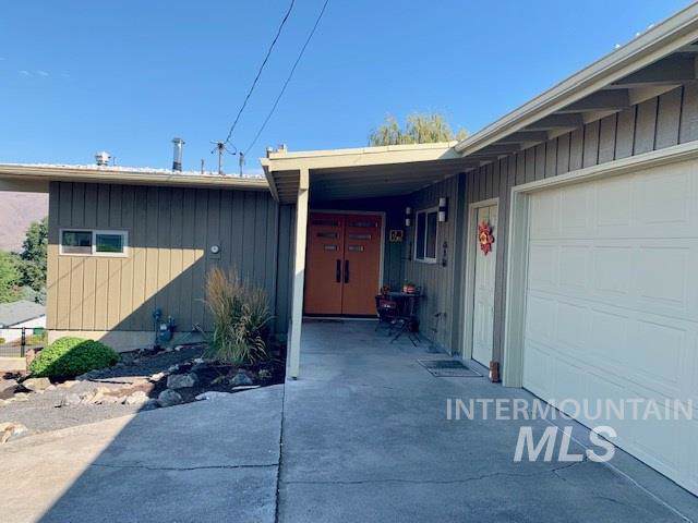 329 Stewart Ave - Photo 1