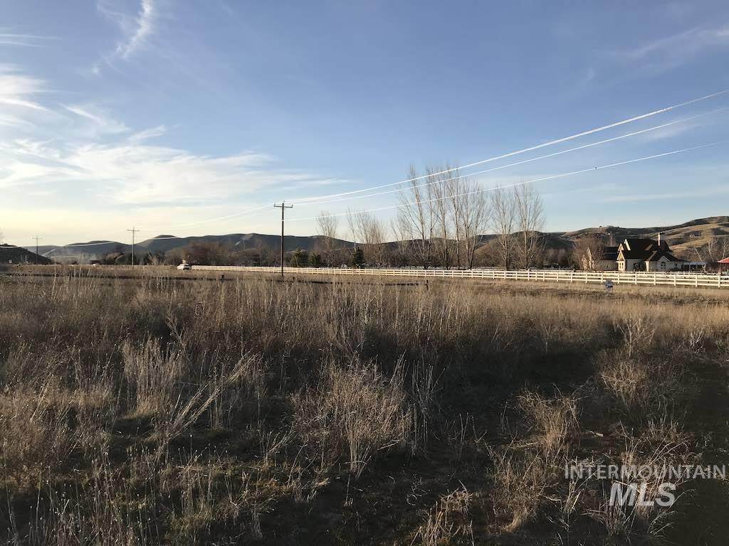 Broken Horn Road - Photo 1