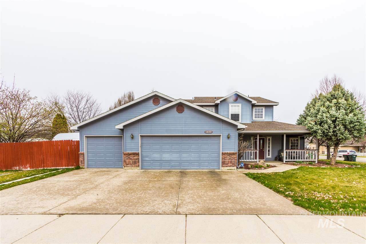 1400 Salmon Falls St. - Photo 1