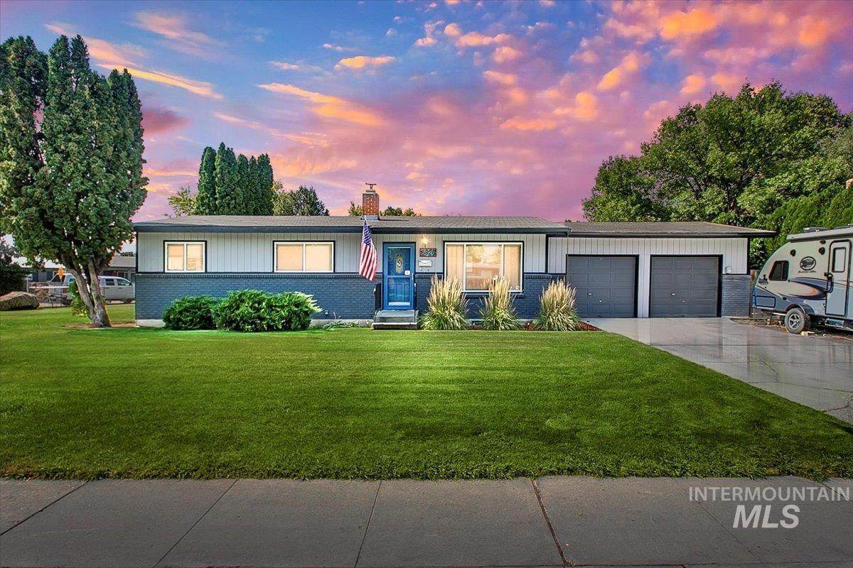 6825 Brentwood Dr - Photo 1