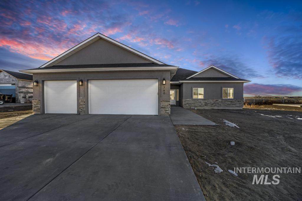 760 Heidi Terrace - Photo 1