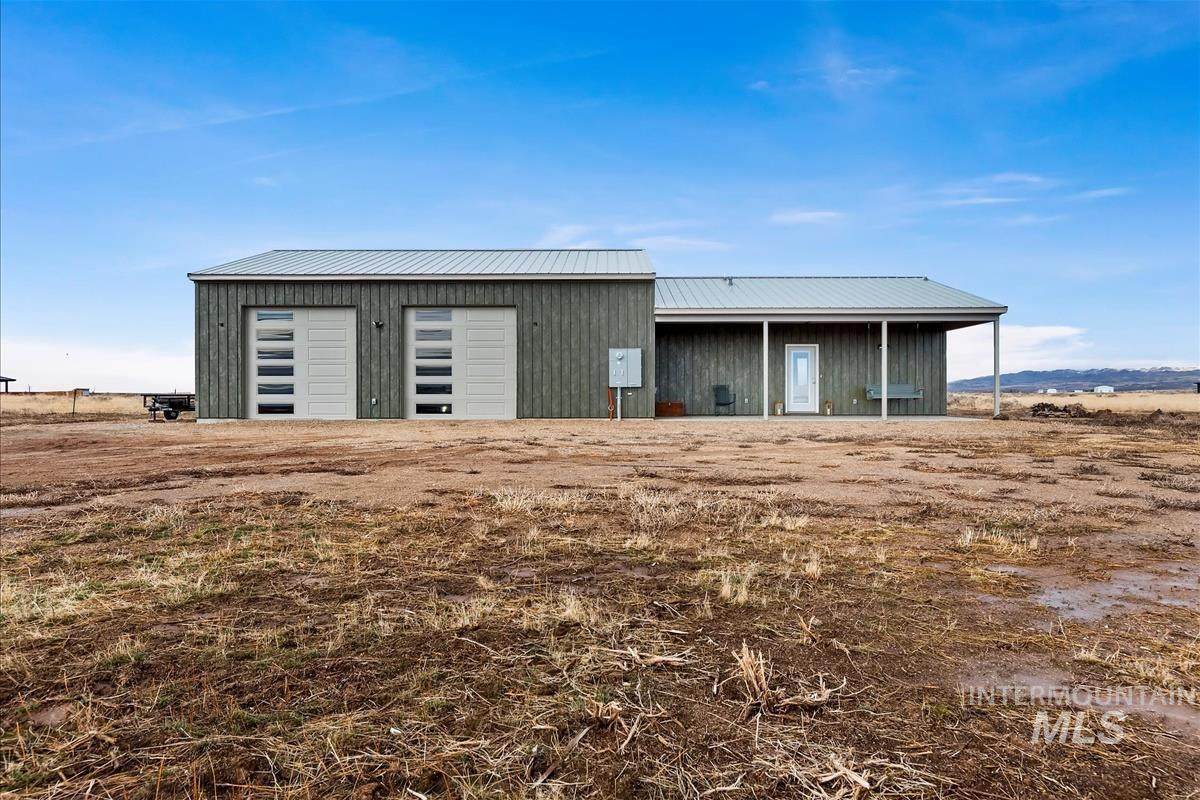 11390 Tilli Rd - Photo 1