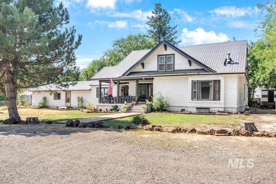85 Washington Ave - Photo 1