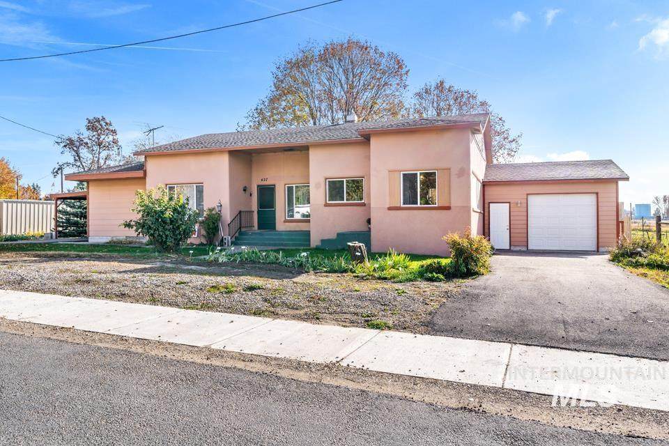 427 Avenue - Photo 1