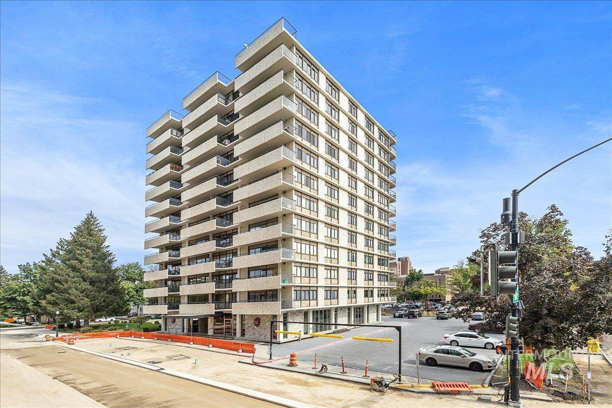 200 N 3rd - Photo 1
