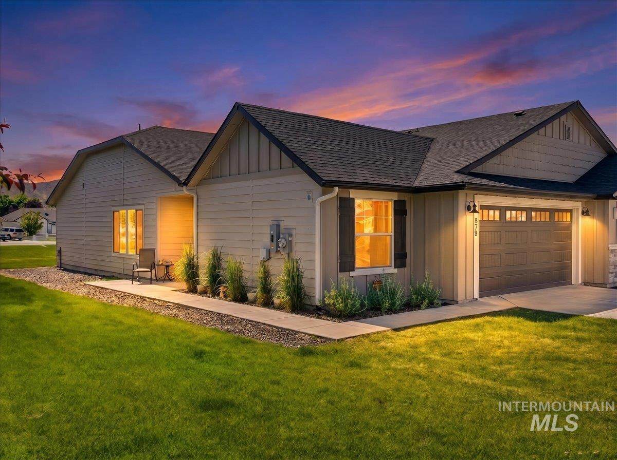 878 Beaver Creek Way - Photo 1