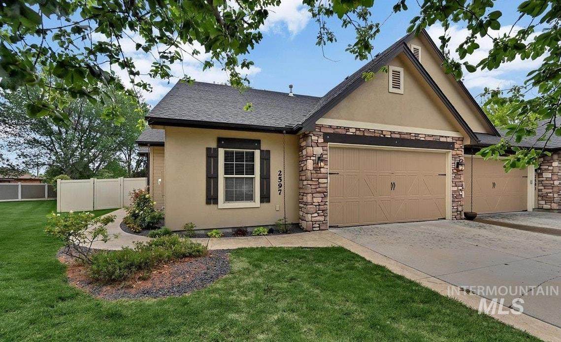 2597 Satterfield St - Photo 1