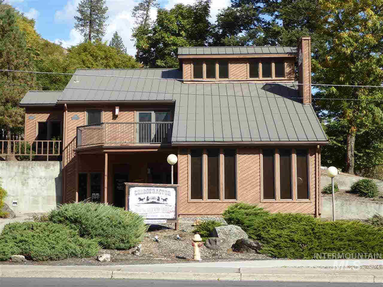 162 Riverside Avenue - Photo 1