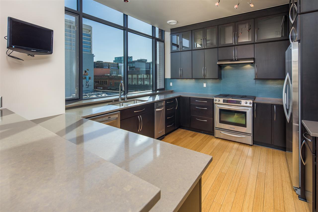 1112 Main Street - Photo 1