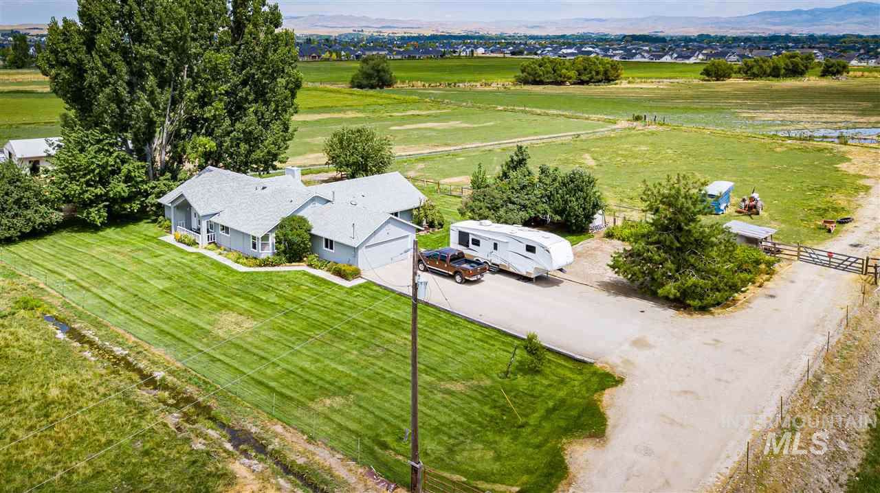 370 Longhorn Ave - Photo 1