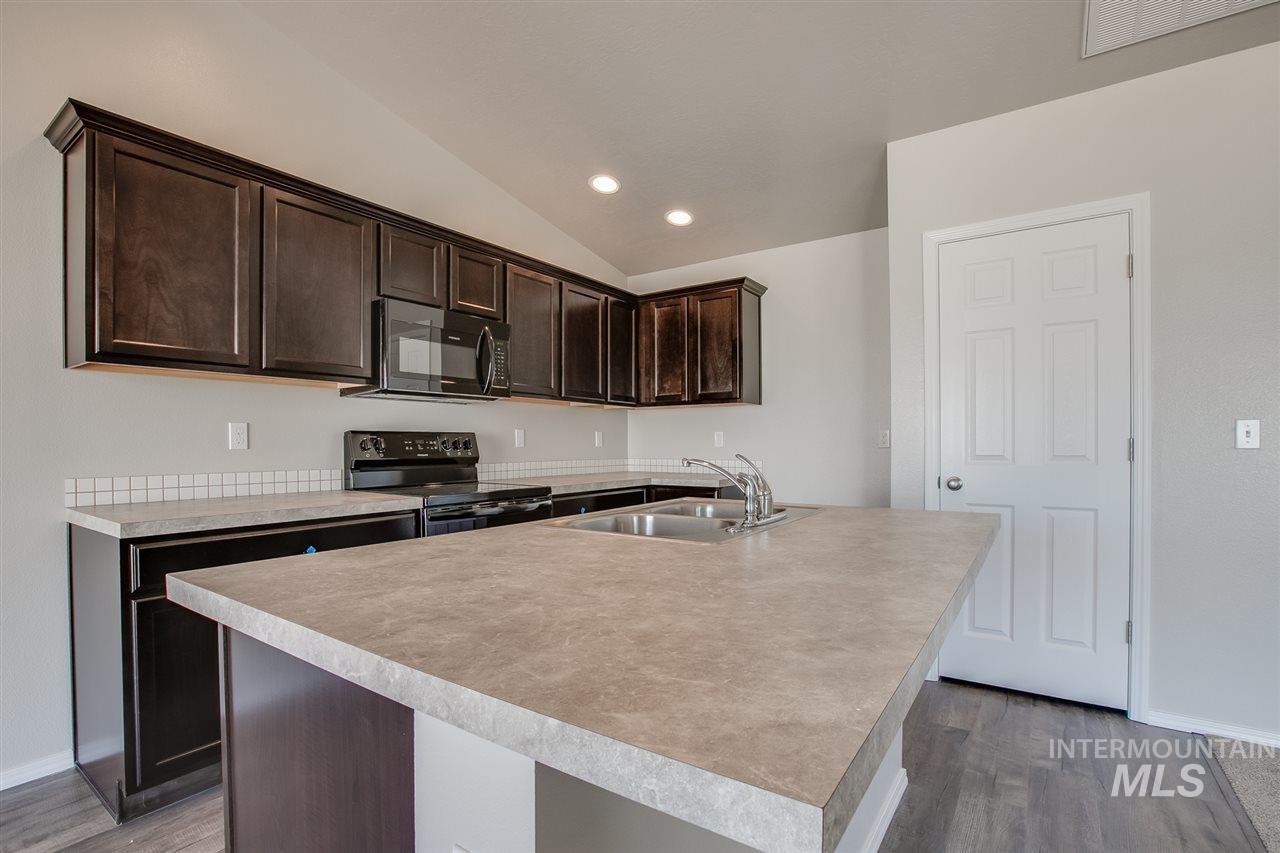 209 Snowy Owl St. - Photo 1