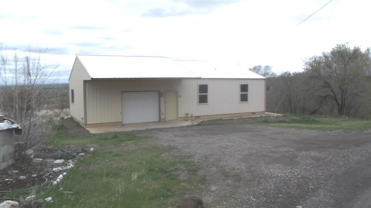 1130 4400 N - Photo 1