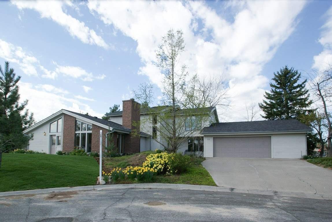 113 Brook Dr - Photo 1