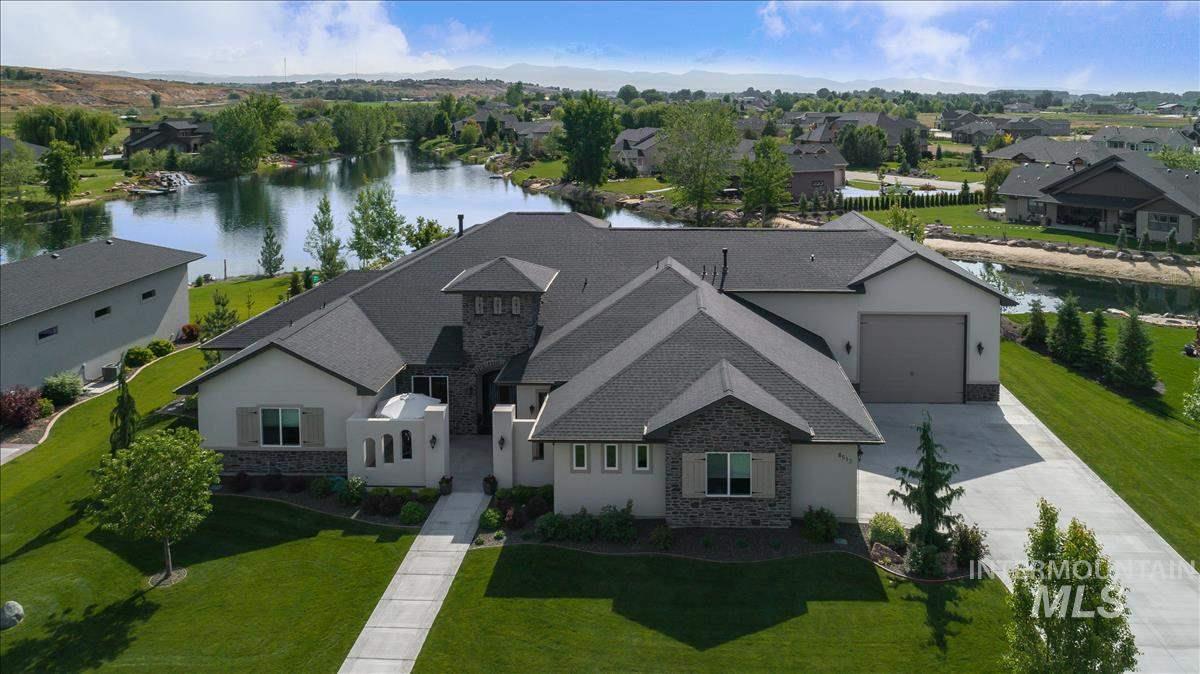 8513 Spring Creek Way - Photo 1