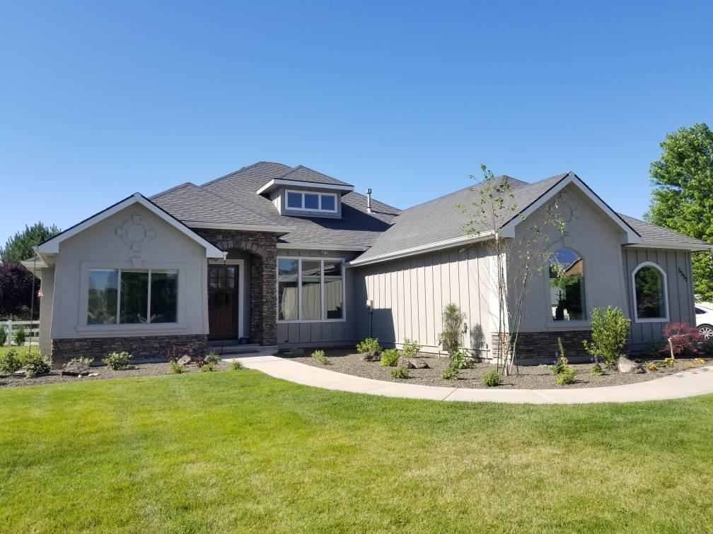 8981 New Castle Dr. - Photo 1