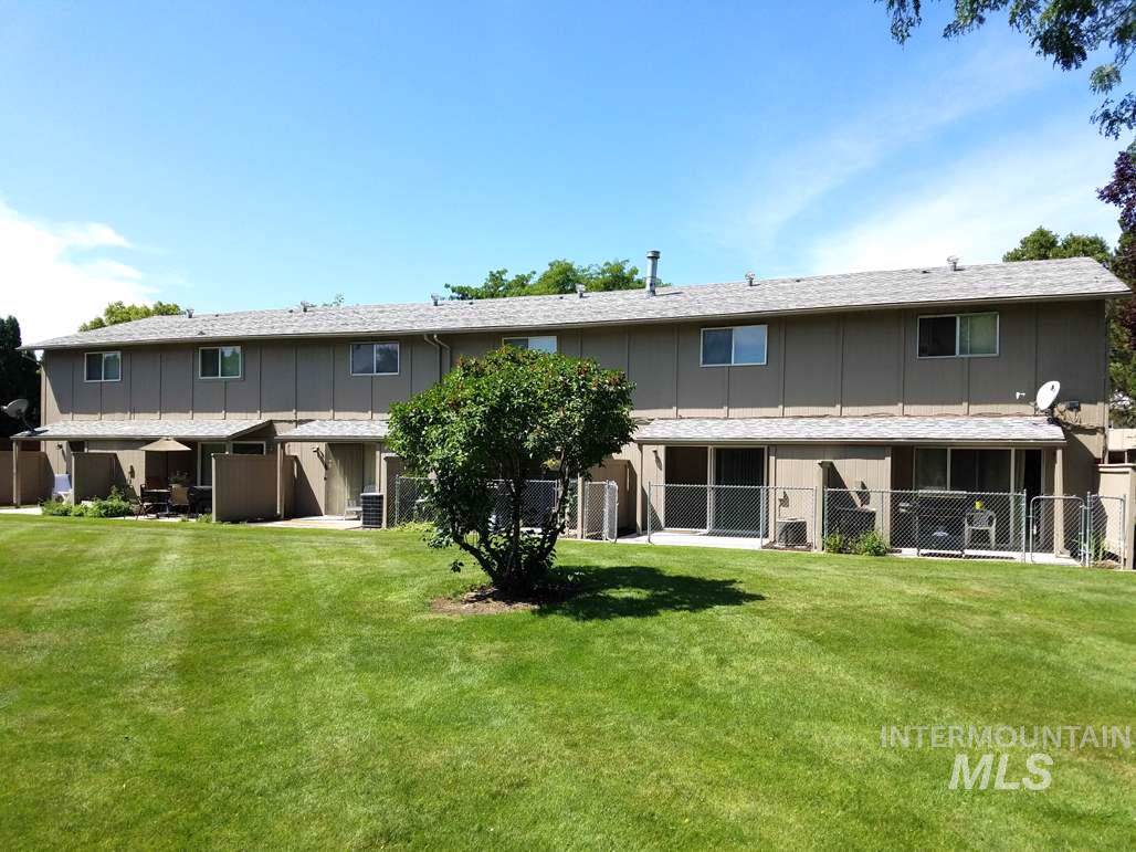 244 Eagle Glen Ln. - Photo 1