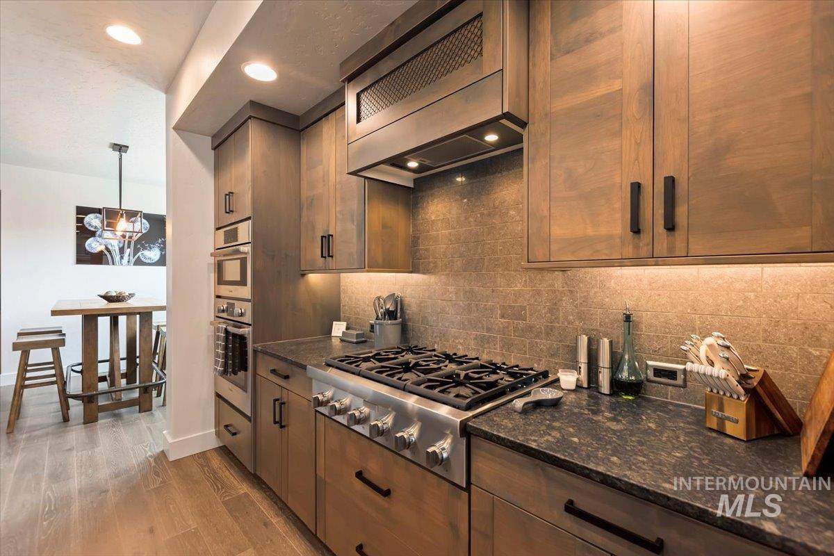 3000 Trailwood Way - Photo 1
