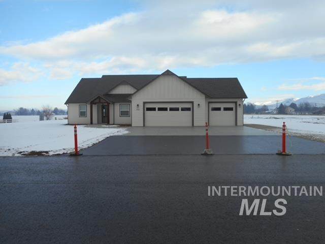 112 Harris Ln - Photo 1
