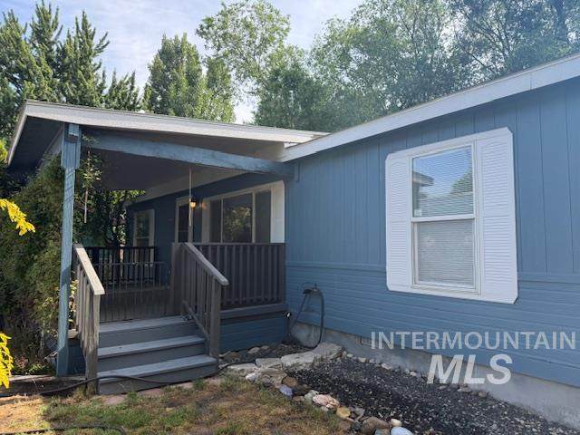 1116 Johnson Avenue - Photo 1