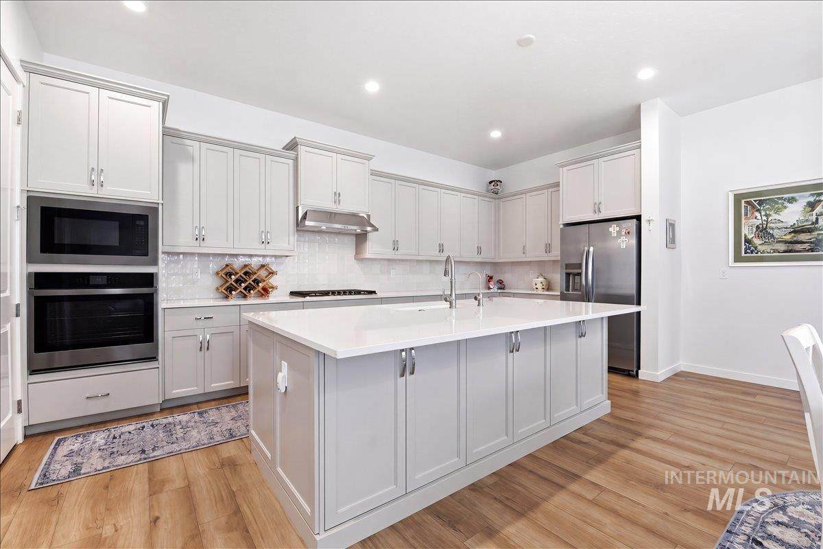 2161 Leatherwood Ave - Photo 1