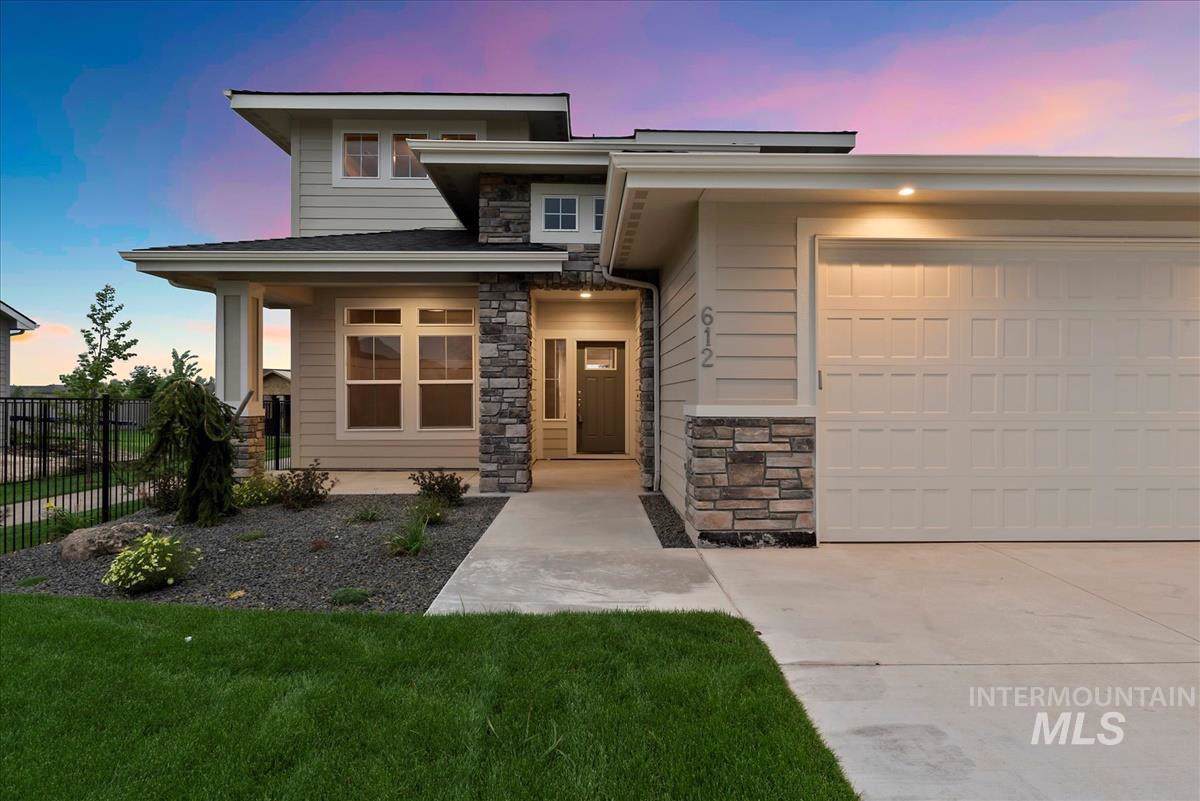 612 Sicily Dr - Photo 1