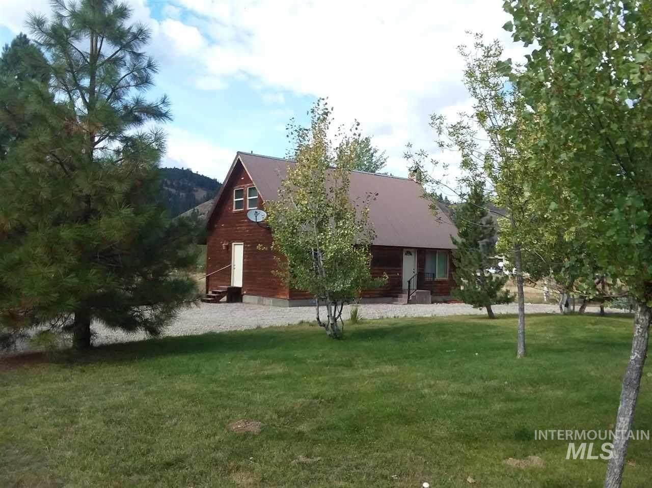 1374 Pine Creek Rd - Photo 1