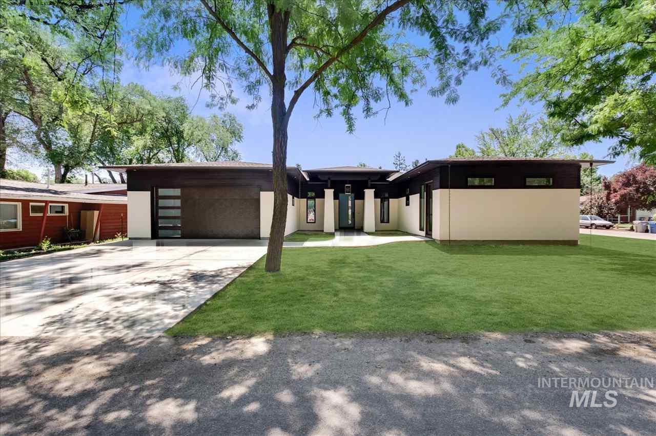 2317 Smith Ave - Photo 1