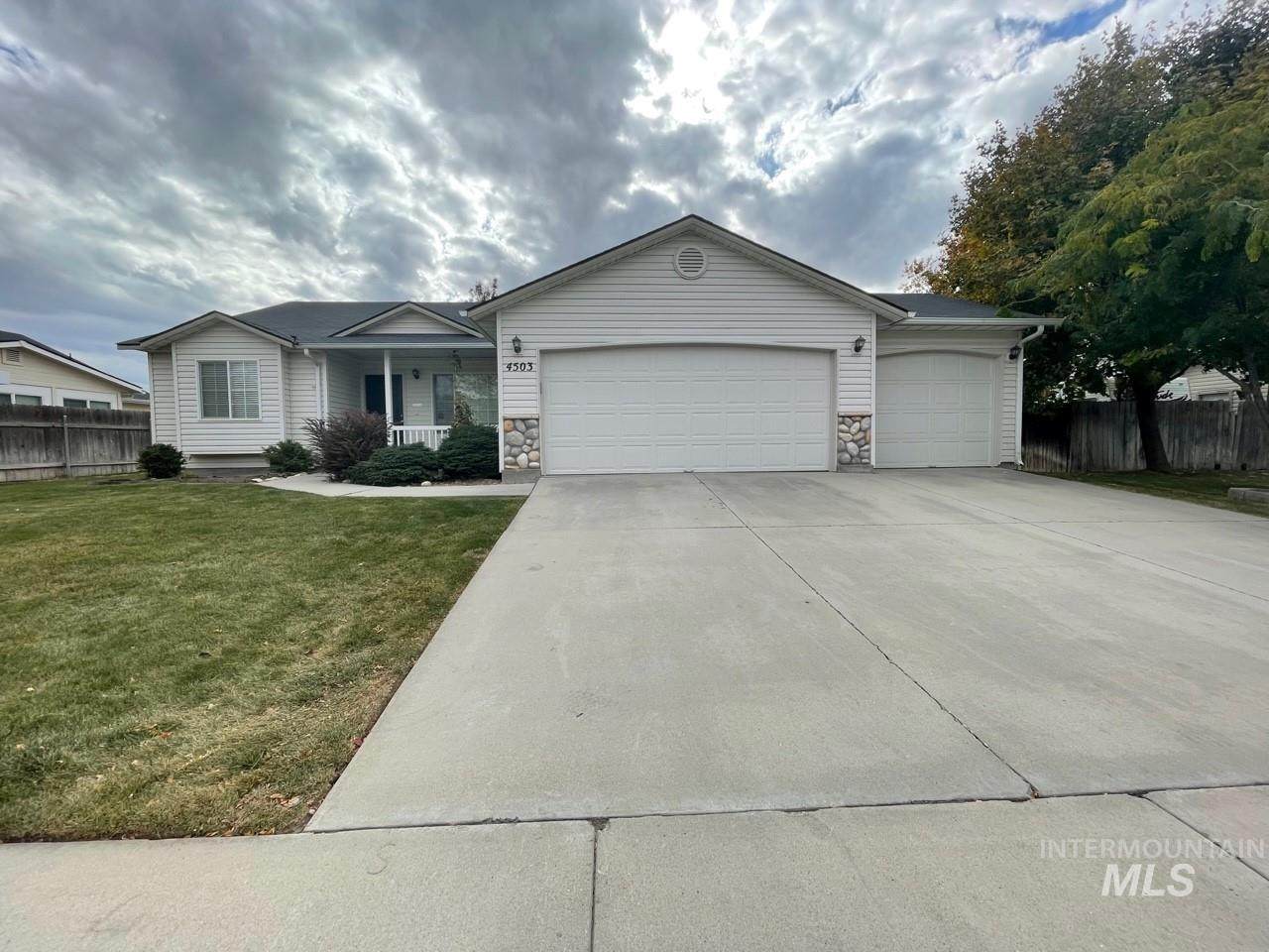 4503 Big Creek St - Photo 1