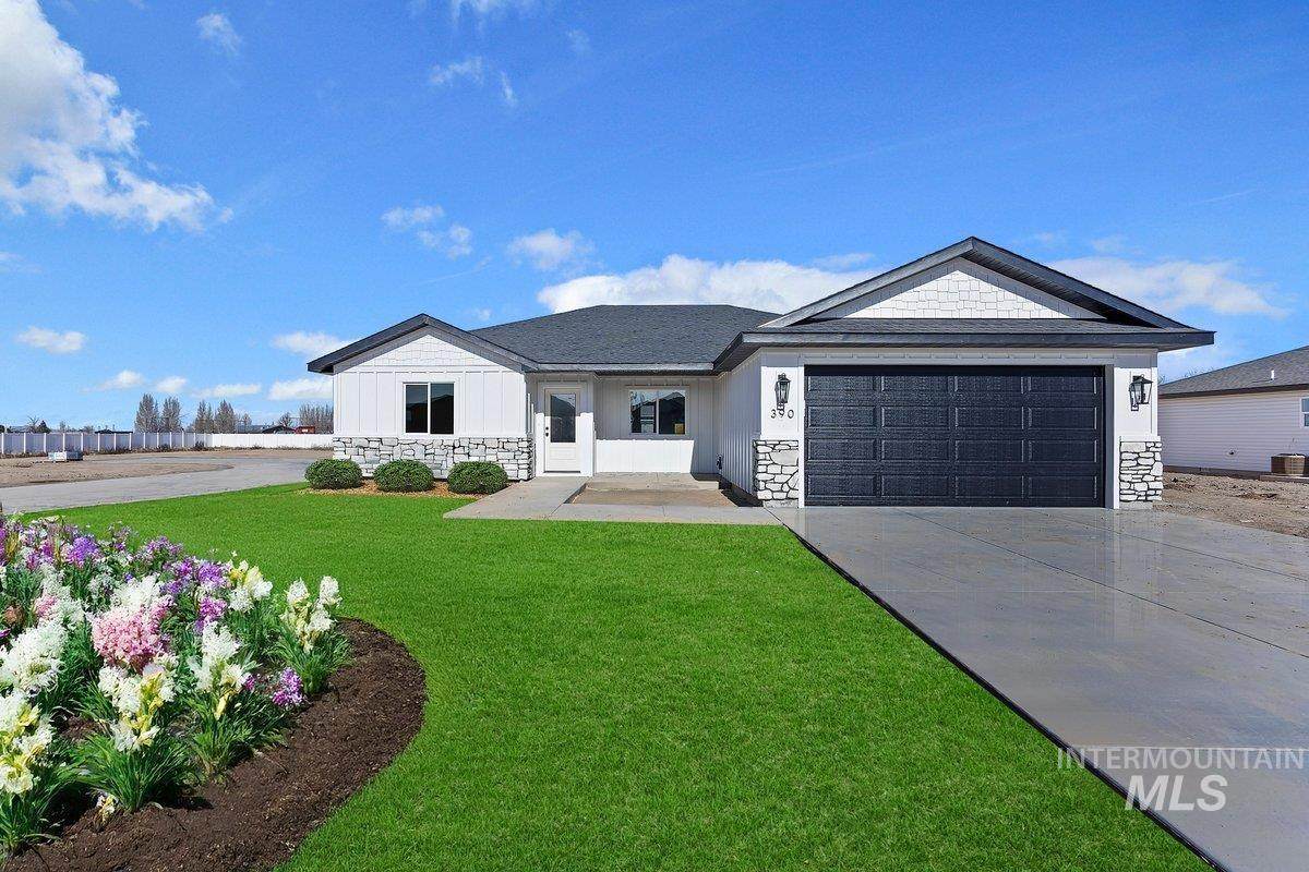 390 Brentwood Drive - Photo 1