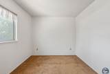 2571 Elm Ave - Photo 21