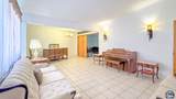 152 Elder St - Photo 2