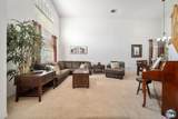517 Mesquite St - Photo 3
