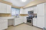 190 Bernardi St - Photo 3