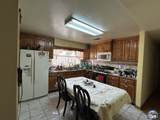 636 18th St - Photo 2