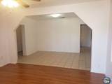 658 Cesar Chavez St - Photo 4