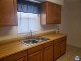 658 Cesar Chavez St - Photo 9